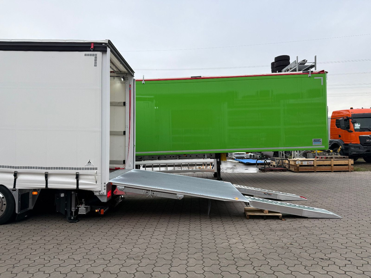 Volvo FH 500 Gabelstaplertransporter LBW 9t Dhollandia - Auto evakuators: foto 3 Volvo FH 500 Gabelstaplertransporter LBW 9t Dhollandia - Auto evakuators: foto 3