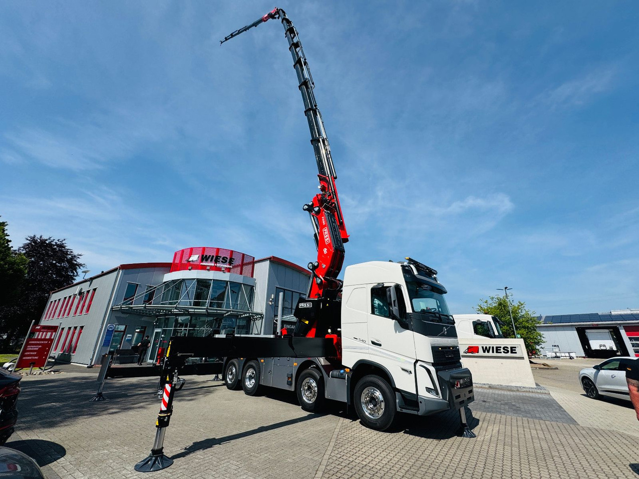 Volvo FH 540 mit Fassi F2150RAL Fly Jib + Winde - Kravas auto ar manipulatoru: foto 1 Volvo FH 540 mit Fassi F2150RAL Fly Jib + Winde - Kravas auto ar manipulatoru: foto 1