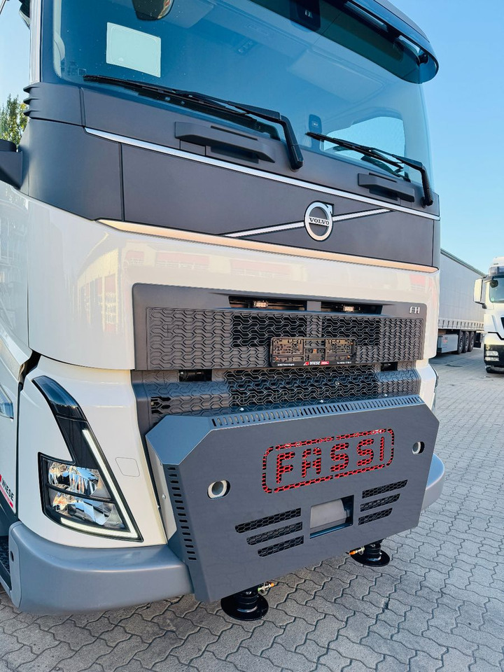 Volvo FH500 6x2 mit Fassi F545 2.27 JIB Winde sofort - Bortu kravas automašīna/ Platforma, Kravas auto ar manipulatoru: foto 2 Volvo FH500 6x2 mit Fassi F545 2.27 JIB Winde sofort - Bortu kravas automašīna/ Platforma, Kravas auto ar manipulatoru: foto 2