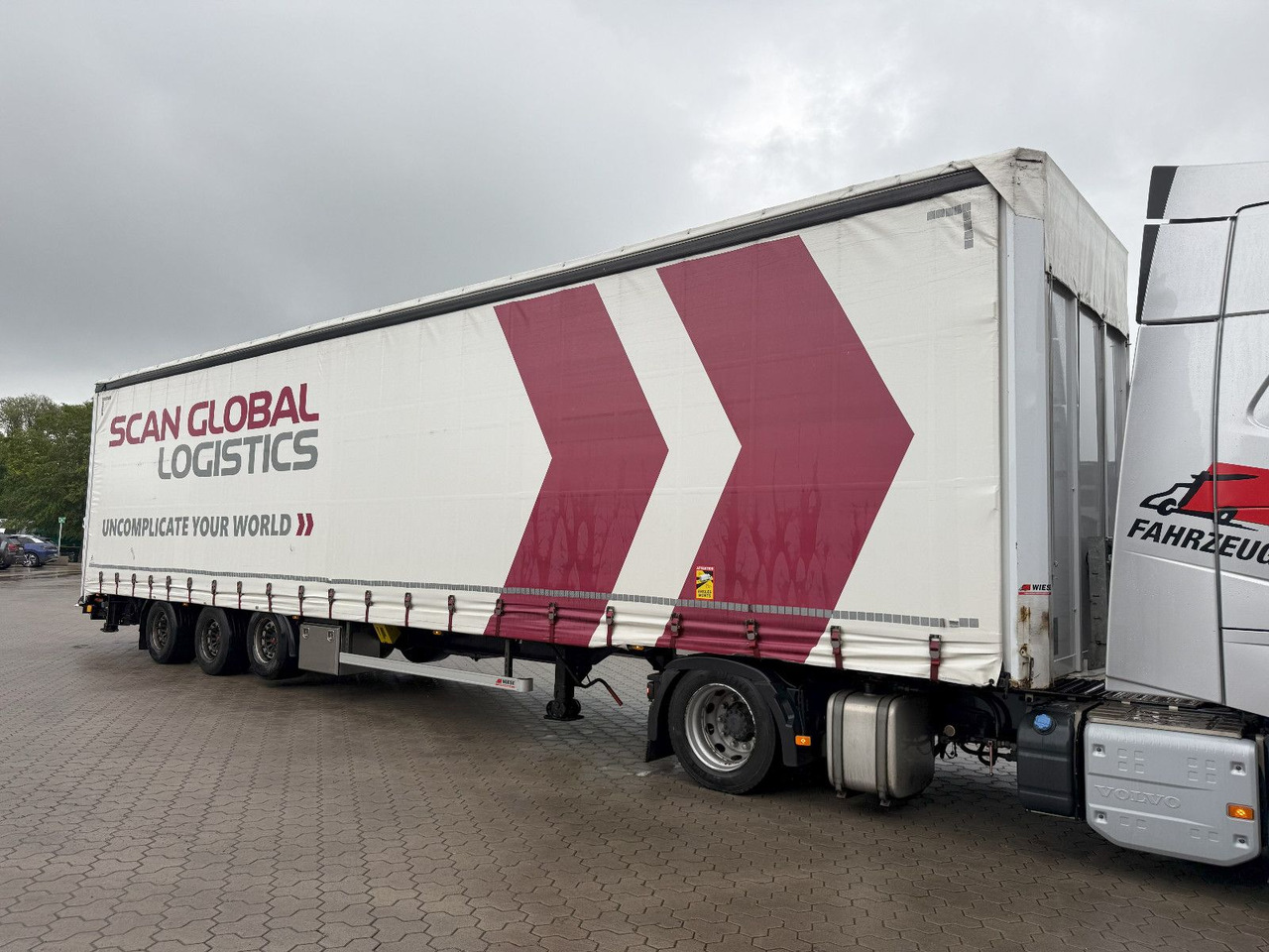 Wiese Mega Schiebeplane mit Dhollandia Rampe 9t - Tenta puspiekabe: foto 4 Wiese Mega Schiebeplane mit Dhollandia Rampe 9t - Tenta puspiekabe: foto 4