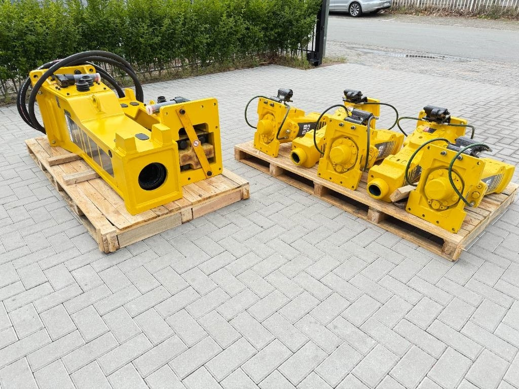 Epiroc ATLAS Copco MB750 - Hidrauliskais āmurs - Celtniecības tehnika: foto 4 Epiroc ATLAS Copco MB750 - Hidrauliskais āmurs - Celtniecības tehnika: foto 4