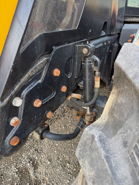 JCB 4220 fastrac - Traktors: foto 4 JCB 4220 fastrac - Traktors: foto 4