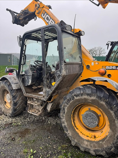 JCB 526 56 Agri Super - Teleskopiskais iekrāvējs: foto 1 JCB 526 56 Agri Super - Teleskopiskais iekrāvējs: foto 1