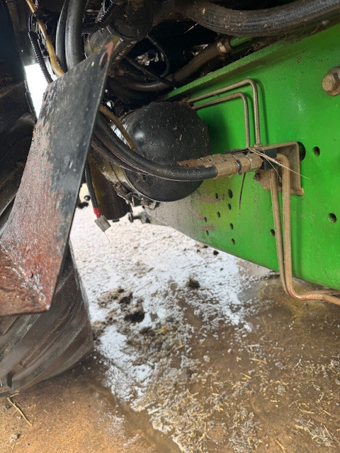 JOHN DEERE 6534 Premium - Traktors: foto 2 JOHN DEERE 6534 Premium - Traktors: foto 2