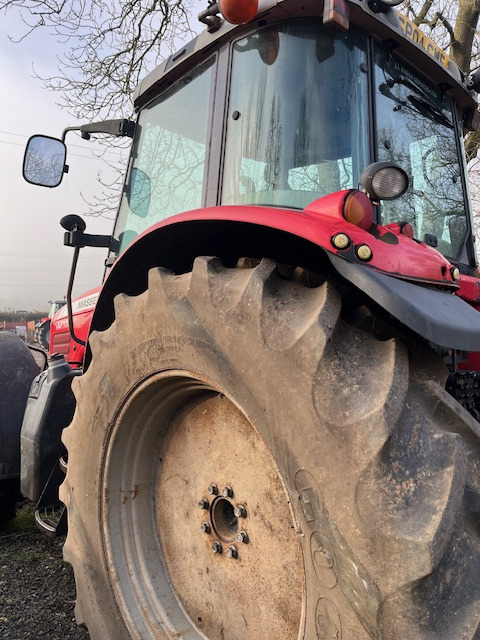 Traktors MASSEY FERGUSON 6480 DYNASHIFT: foto 6