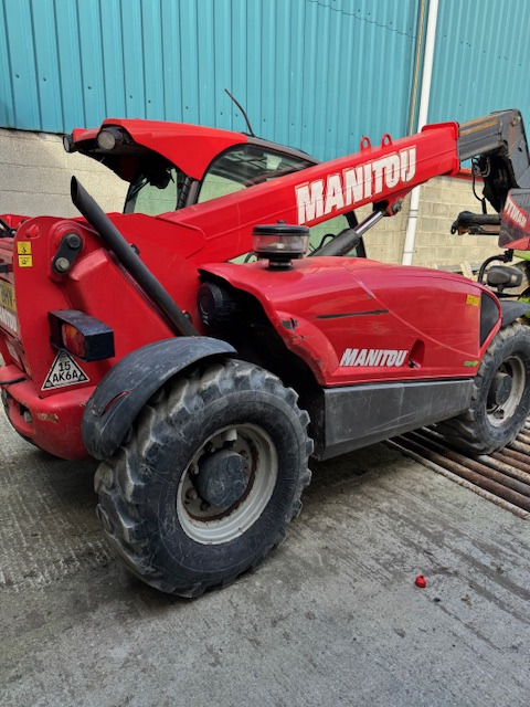 Manitou MLT 625 - Teleskopiskais iekrāvējs: foto 4 Manitou MLT 625 - Teleskopiskais iekrāvējs: foto 4