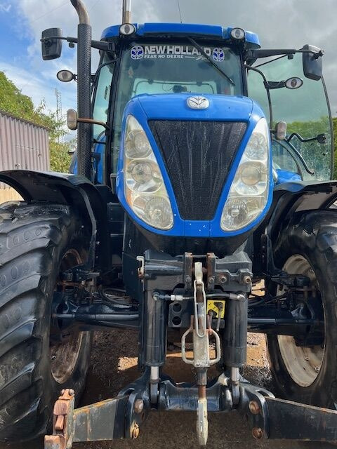 New Holland T7.220 - Traktors: foto 1 New Holland T7.220 - Traktors: foto 1
