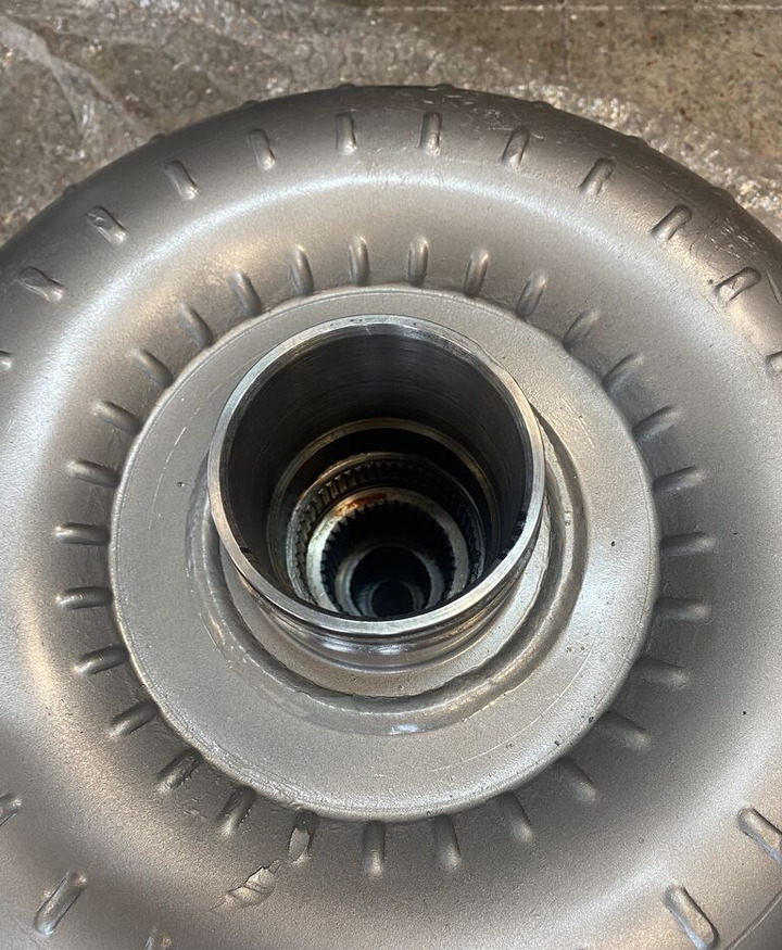John Deere TORK KONVERTÖR John Deere 744H ZF 4646054034 - 4 WG 260 , 4646054015 – 4WG260 – AT209544 – John Deere 744H , 544H – 4WG160 – AT209715 – 4646054015 – John Deere , 544J – 4WG160 – 465605405 - Transmisija - Riteņu iekrāvējs: foto 1 John Deere TORK KONVERTÖR John Deere 744H ZF 4646054034 - 4 WG 260 , 4646054015 – 4WG260 – AT209544 – John Deere 744H , 544H – 4WG160 – AT209715 – 4646054015 – John Deere , 544J – 4WG160 – 465605405 - Transmisija - Riteņu iekrāvējs: foto 1