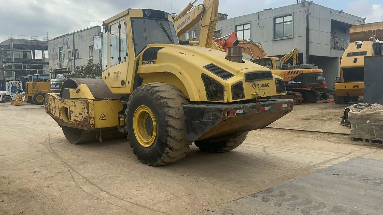 BOMAG BW226DH - Veltnis: foto 3 BOMAG BW226DH - Veltnis: foto 3