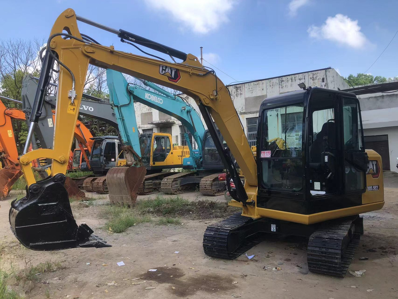 CATERPILLAR 305.5E - Mini-ekskavators: foto 1 CATERPILLAR 305.5E - Mini-ekskavators: foto 1
