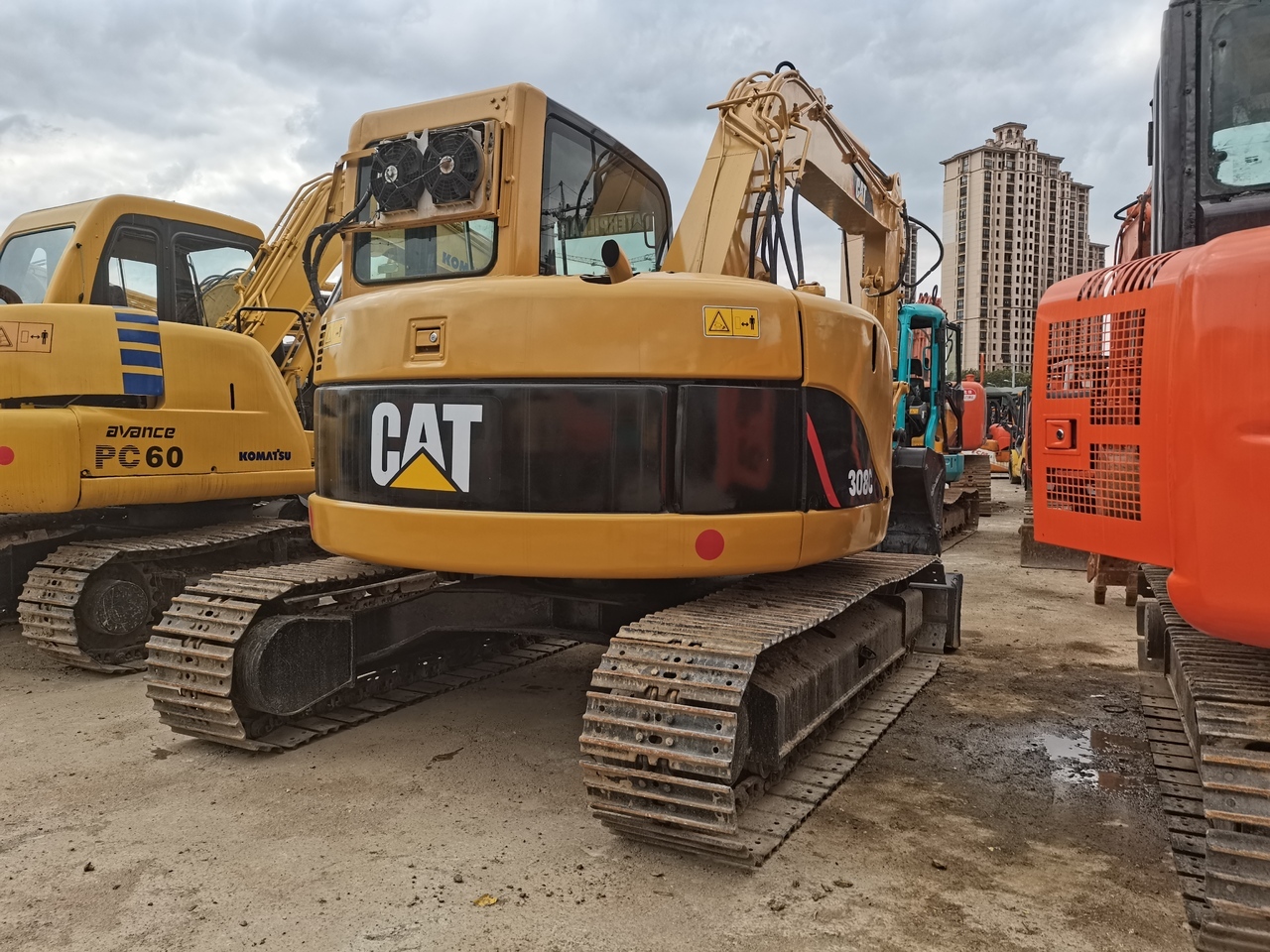 CATERPILLAR 308C - Mini-ekskavators: foto 2 CATERPILLAR 308C - Mini-ekskavators: foto 2