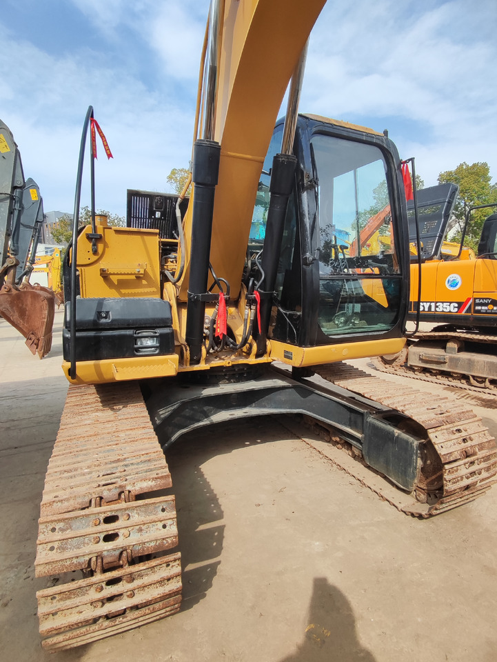 CATERPILLAR 315D - Kāpurķēžu ekskavators: foto 4 CATERPILLAR 315D - Kāpurķēžu ekskavators: foto 4