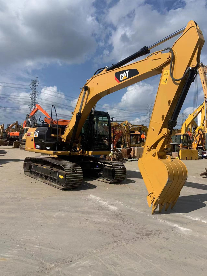 CATERPILLAR 315D2 - Kāpurķēžu ekskavators: foto 4 CATERPILLAR 315D2 - Kāpurķēžu ekskavators: foto 4