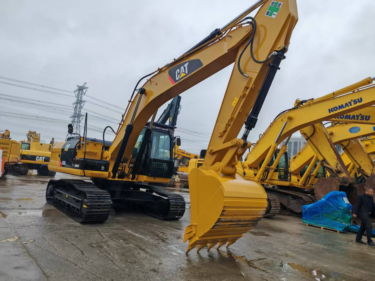 CATERPILLAR 325D - Kāpurķēžu ekskavators: foto 2 CATERPILLAR 325D - Kāpurķēžu ekskavators: foto 2