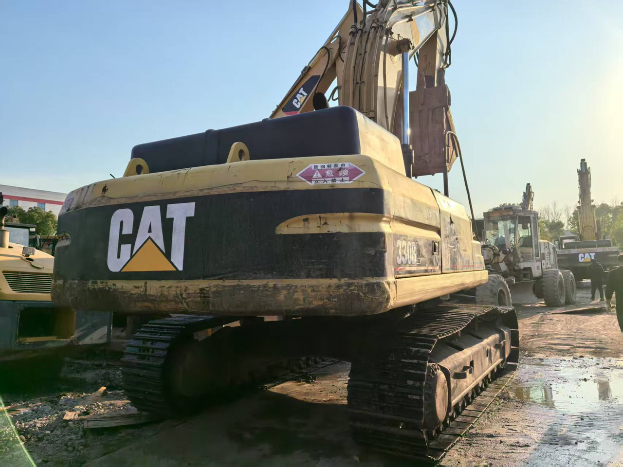 CATERPILLAR 330B - Kāpurķēžu ekskavators: foto 5 CATERPILLAR 330B - Kāpurķēžu ekskavators: foto 5