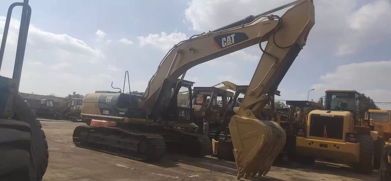 CATERPILLAR 330D - Kāpurķēžu ekskavators: foto 4 CATERPILLAR 330D - Kāpurķēžu ekskavators: foto 4