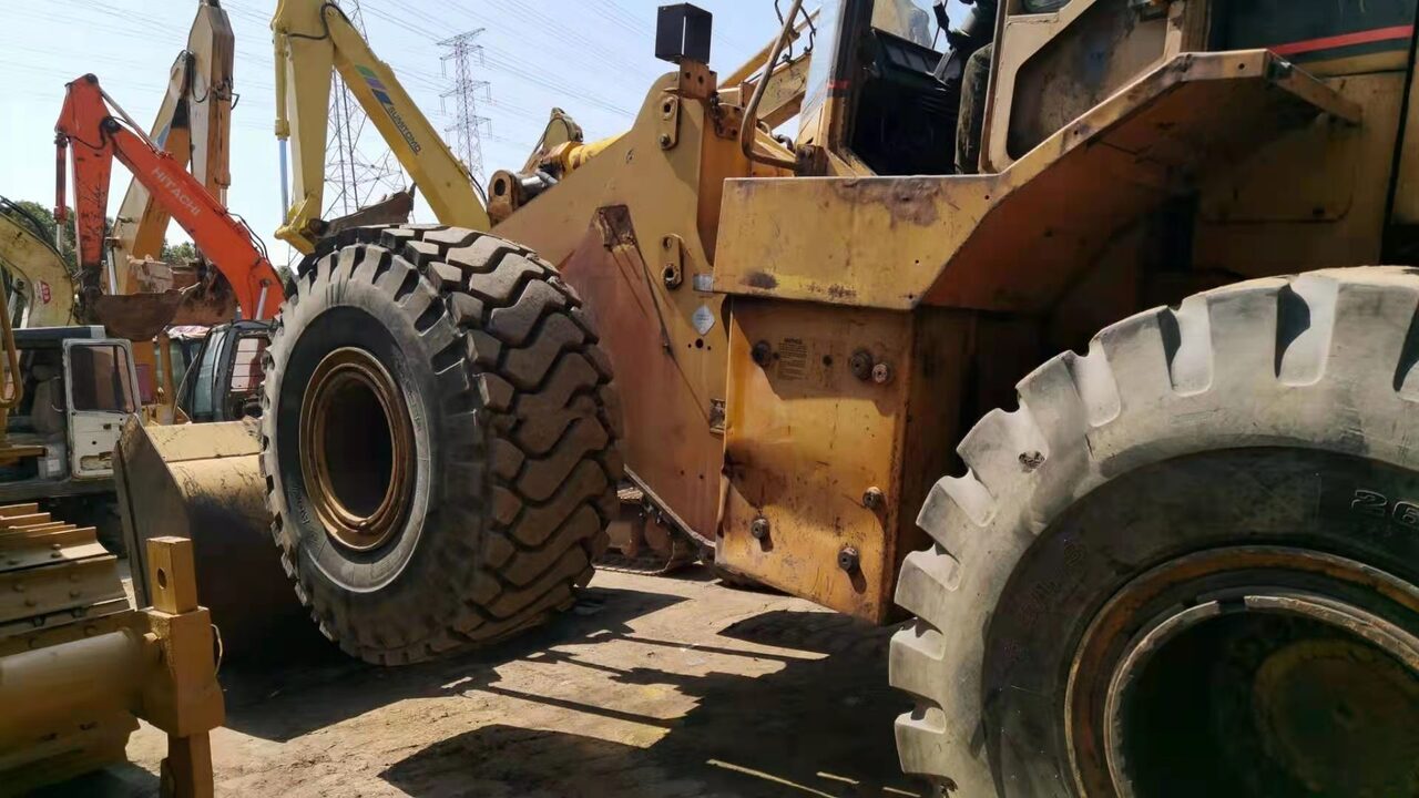 CATERPILLAR 966F - Riteņu iekrāvējs: foto 5 CATERPILLAR 966F - Riteņu iekrāvējs: foto 5
