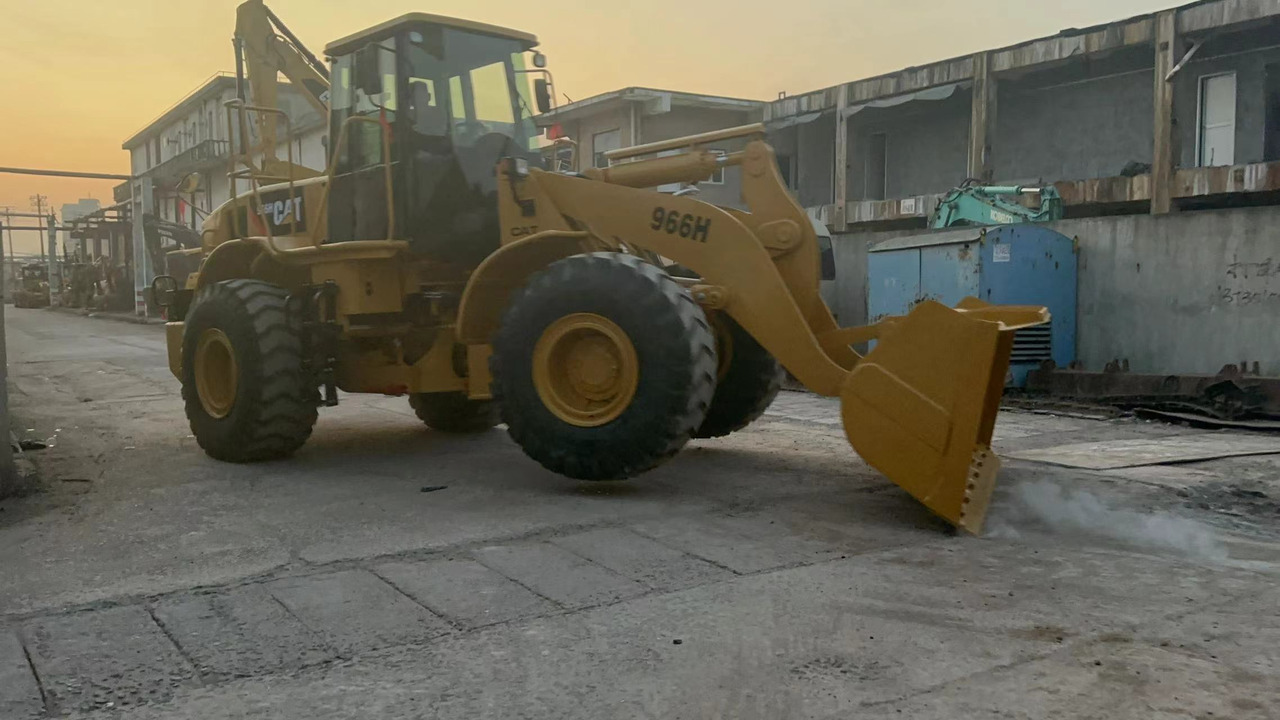 CATERPILLAR 966H - Riteņu ekskavators: foto 3 CATERPILLAR 966H - Riteņu ekskavators: foto 3