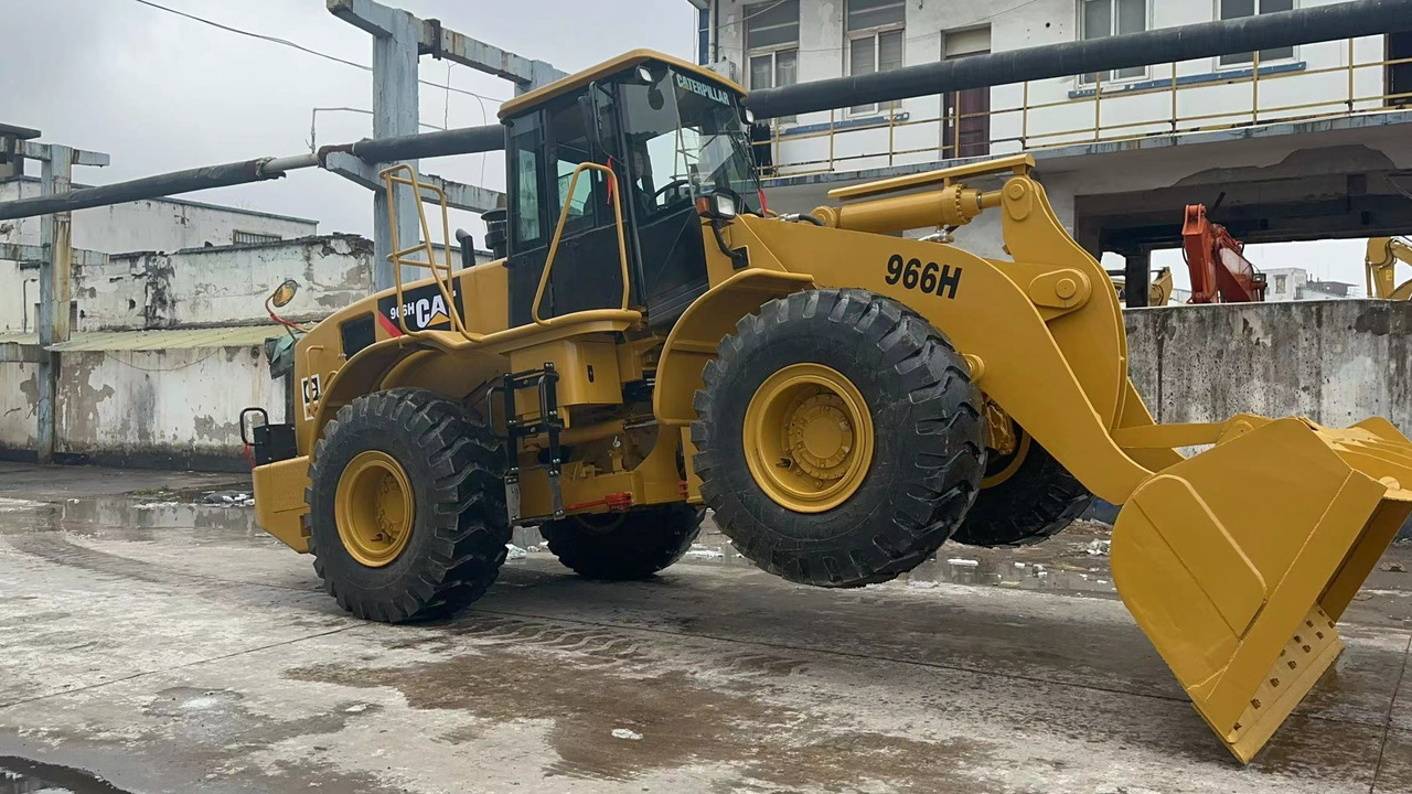 CATERPILLAR 966H - Riteņu ekskavators: foto 1 CATERPILLAR 966H - Riteņu ekskavators: foto 1