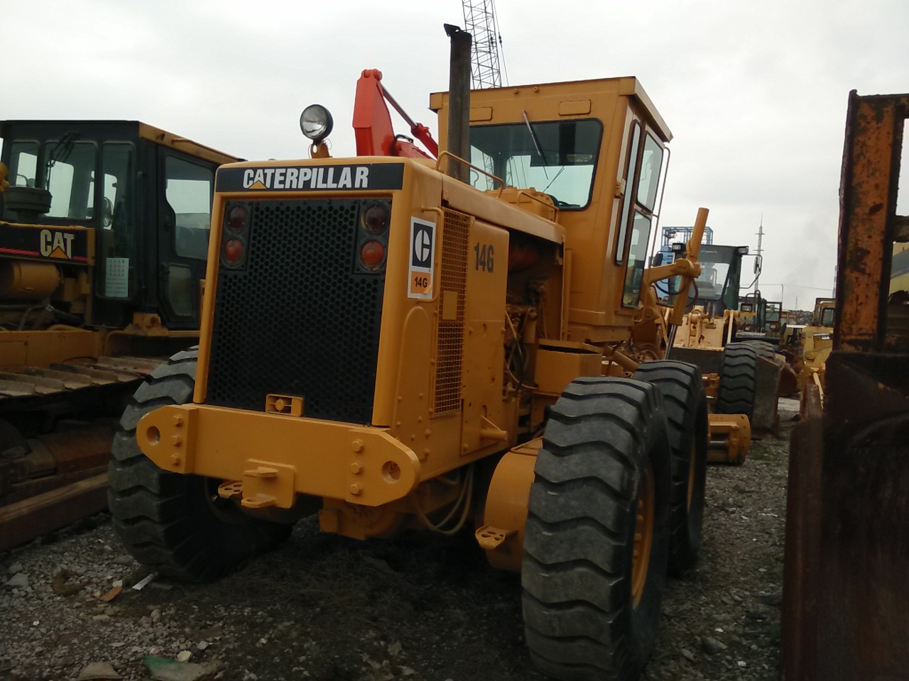 CATERPILLAR CAT-14G-Grader - Greiders: foto 3 CATERPILLAR CAT-14G-Grader - Greiders: foto 3