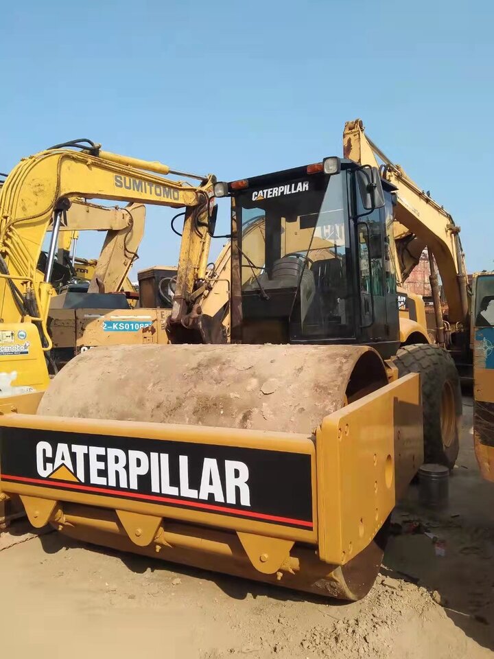 CATERPILLAR CS583D - Veltnis: foto 2 CATERPILLAR CS583D - Veltnis: foto 2