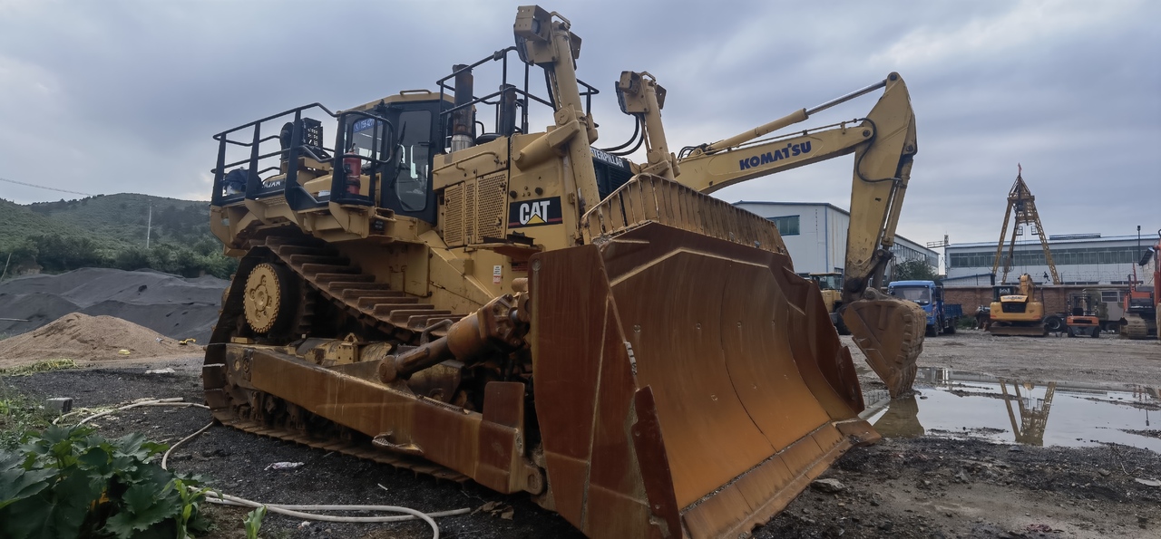 CATERPILLAR D10R - Buldozers: foto 4 CATERPILLAR D10R - Buldozers: foto 4