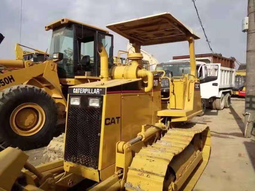 CATERPILLAR D3C - Buldozers: foto 3 CATERPILLAR D3C - Buldozers: foto 3