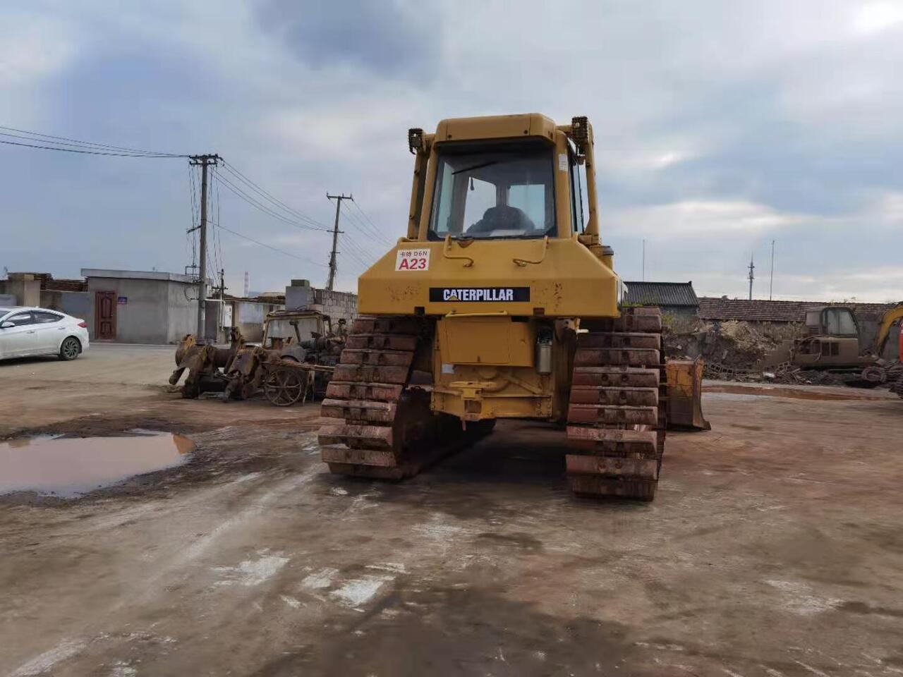 CATERPILLAR D6N - Buldozers: foto 3 CATERPILLAR D6N - Buldozers: foto 3