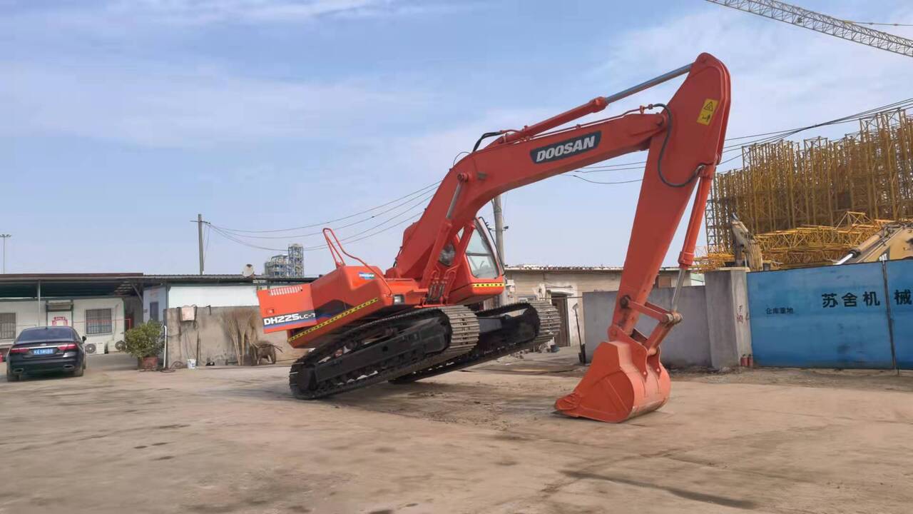 DOOSAN DH225LC-7 - Kāpurķēžu ekskavators: foto 5 DOOSAN DH225LC-7 - Kāpurķēžu ekskavators: foto 5