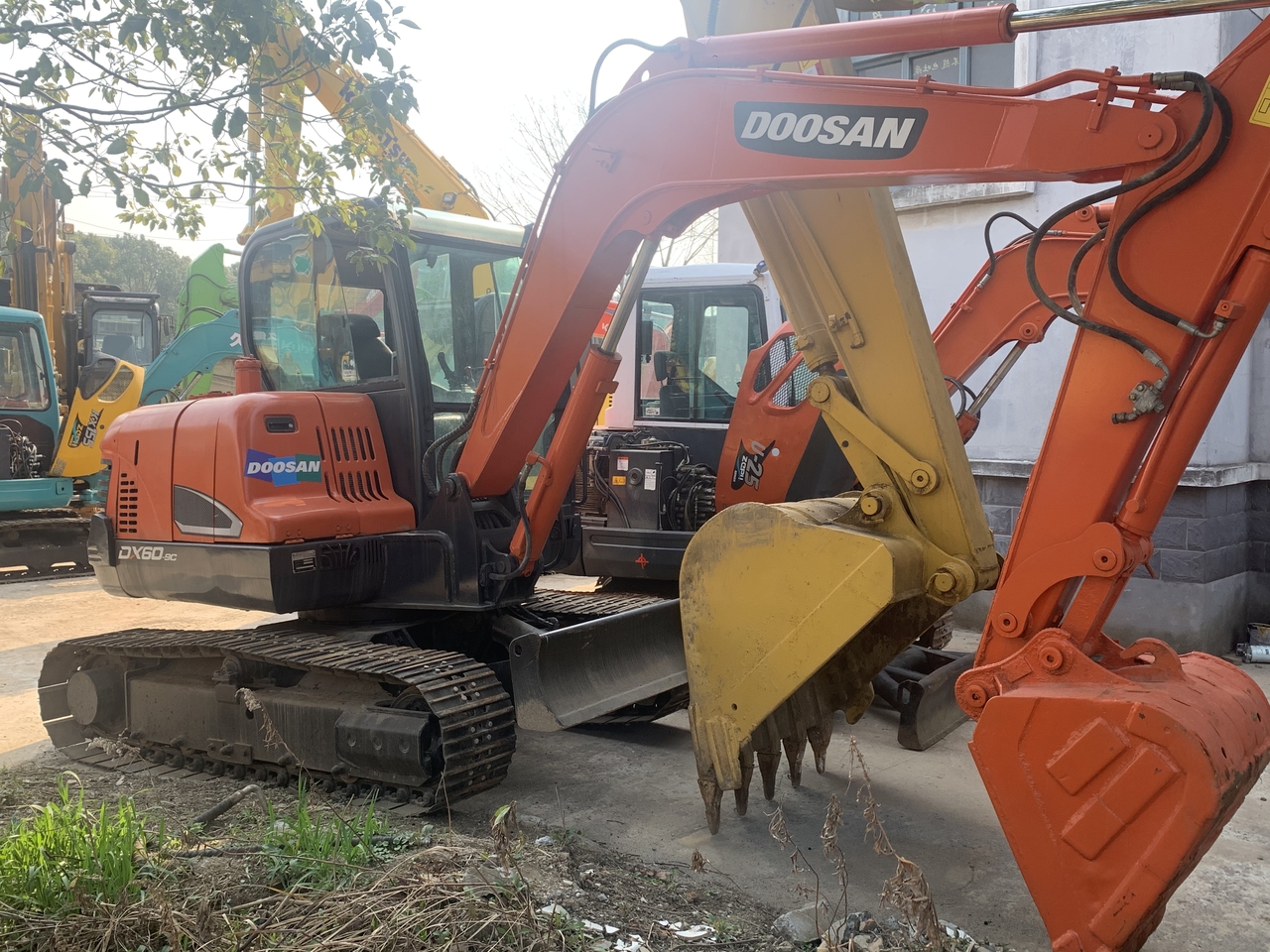 DOOSAN DX60-9 - Mini-ekskavators: foto 4 DOOSAN DX60-9 - Mini-ekskavators: foto 4