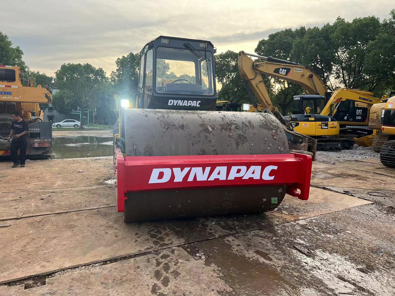 DYNAPAC CA215D - Veltnis: foto 3 DYNAPAC CA215D - Veltnis: foto 3