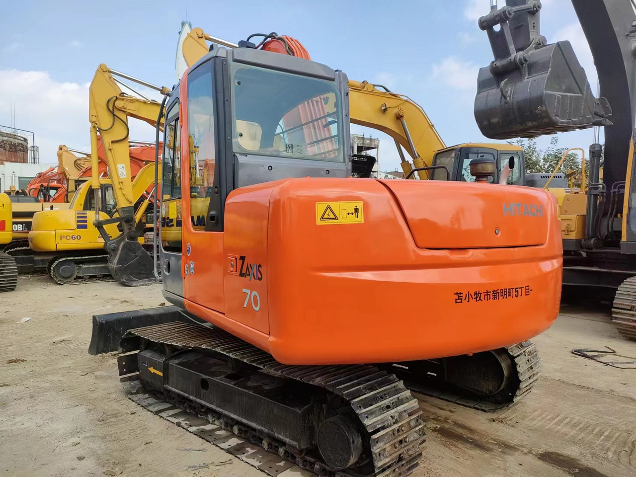 HITACHI ZX200-3G - Kāpurķēžu ekskavators: foto 5 HITACHI ZX200-3G - Kāpurķēžu ekskavators: foto 5