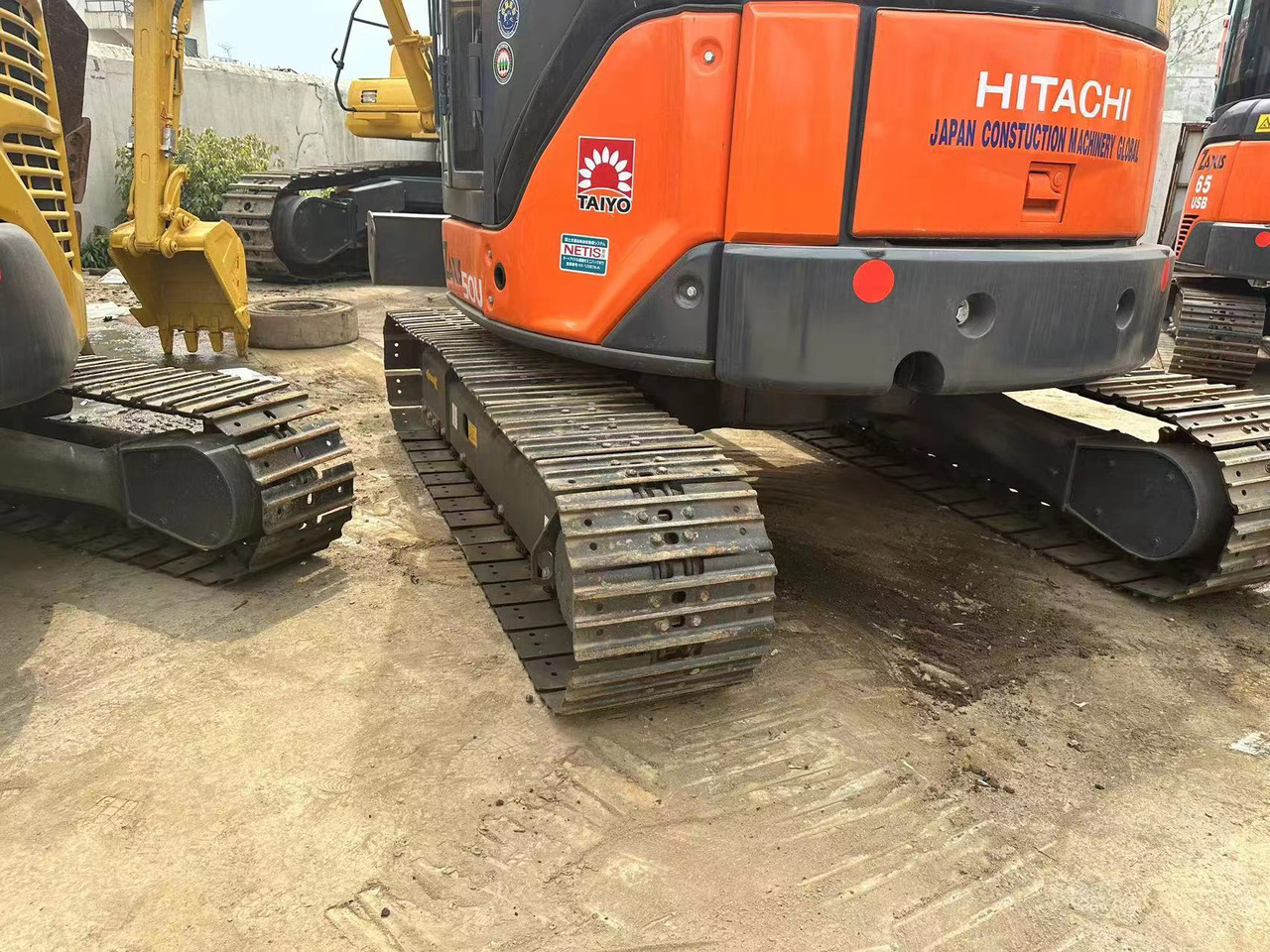 HITACHI ZX50U-2 - Mini-ekskavators: foto 4 HITACHI ZX50U-2 - Mini-ekskavators: foto 4
