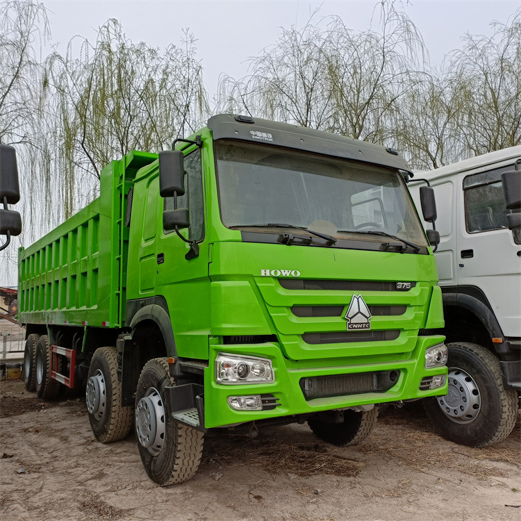 HOWO HOWO 8x4 375hp- Tipper - Kravas automašīna pašizgāzējs: foto 2 HOWO HOWO 8x4 375hp- Tipper - Kravas automašīna pašizgāzējs: foto 2