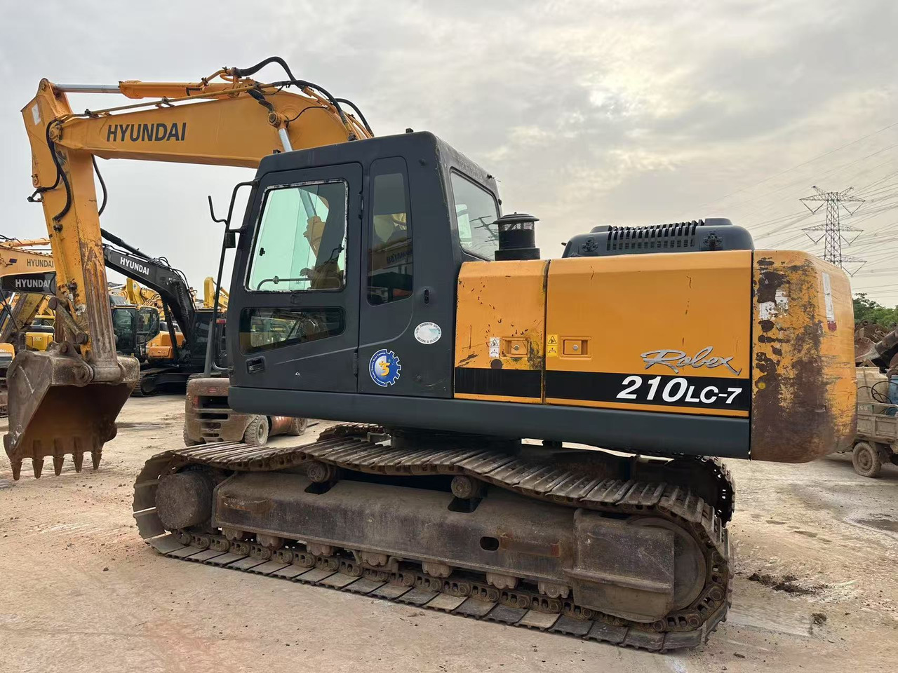 Hyundai R210LC-7 - Kāpurķēžu ekskavators: foto 5 Hyundai R210LC-7 - Kāpurķēžu ekskavators: foto 5