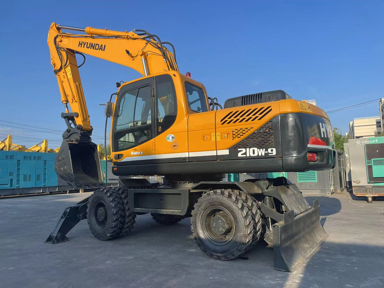 Hyundai R210W-9 - Riteņu ekskavators: foto 5 Hyundai R210W-9 - Riteņu ekskavators: foto 5