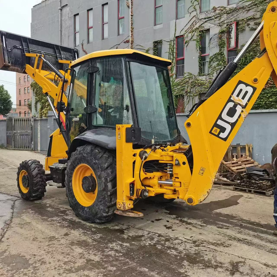 JCB 3CX - Ekskavators-iekrāvējs: foto 5 JCB 3CX - Ekskavators-iekrāvējs: foto 5