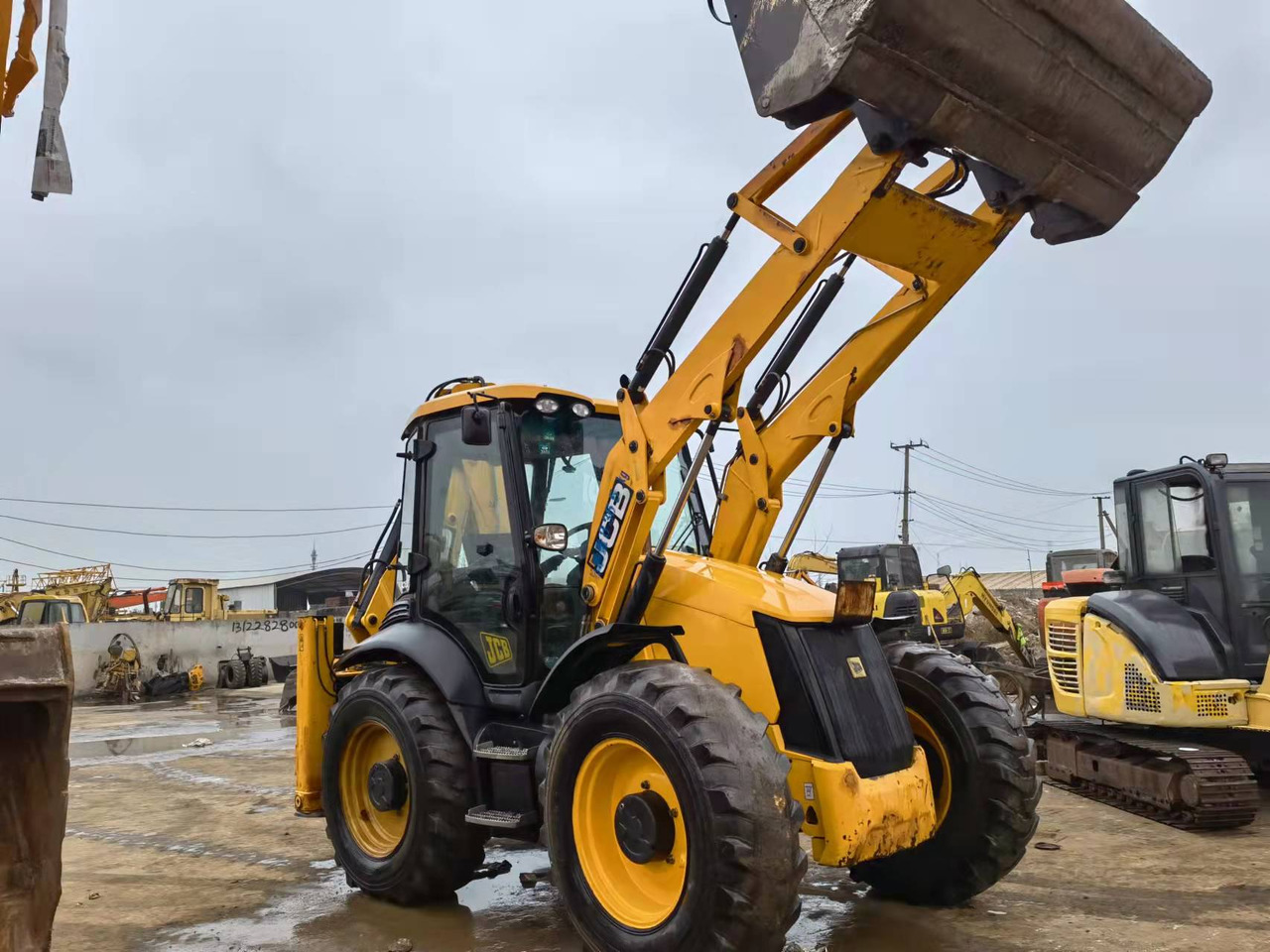 JCB 4CX ECO - Ekskavators-iekrāvējs: foto 2 JCB 4CX ECO - Ekskavators-iekrāvējs: foto 2