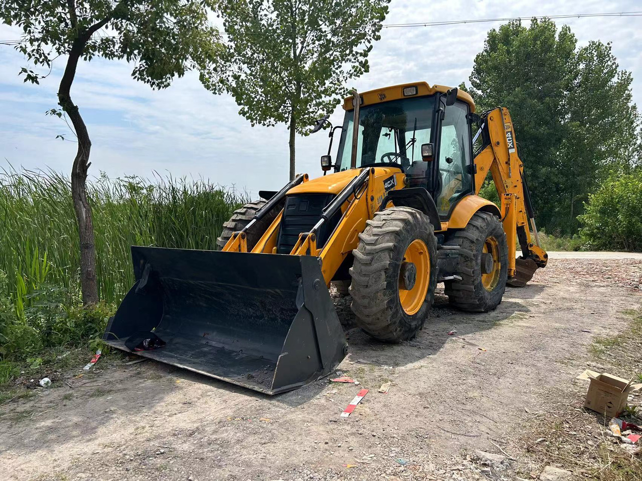 JCB 4CX - Ekskavators-iekrāvējs: foto 2 JCB 4CX - Ekskavators-iekrāvējs: foto 2