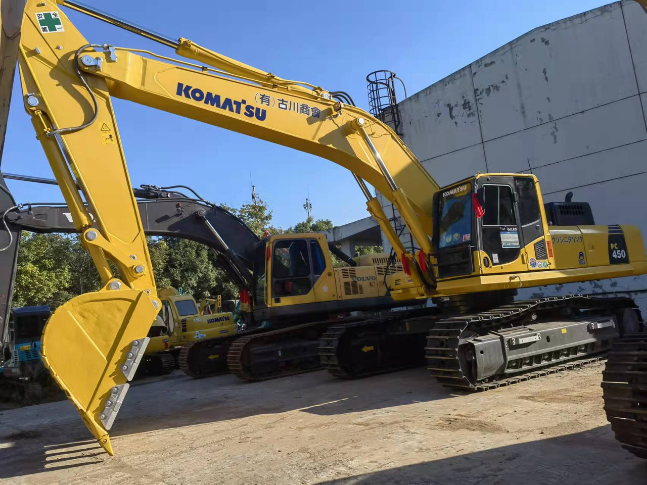 KOMATSU PC450-8-excavator - Kāpurķēžu ekskavators: foto 1 KOMATSU PC450-8-excavator - Kāpurķēžu ekskavators: foto 1