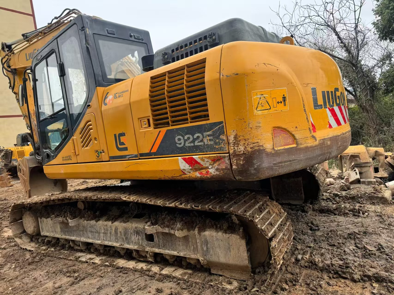 LIUGONG CLG922E - Kāpurķēžu ekskavators: foto 2 LIUGONG CLG922E - Kāpurķēžu ekskavators: foto 2