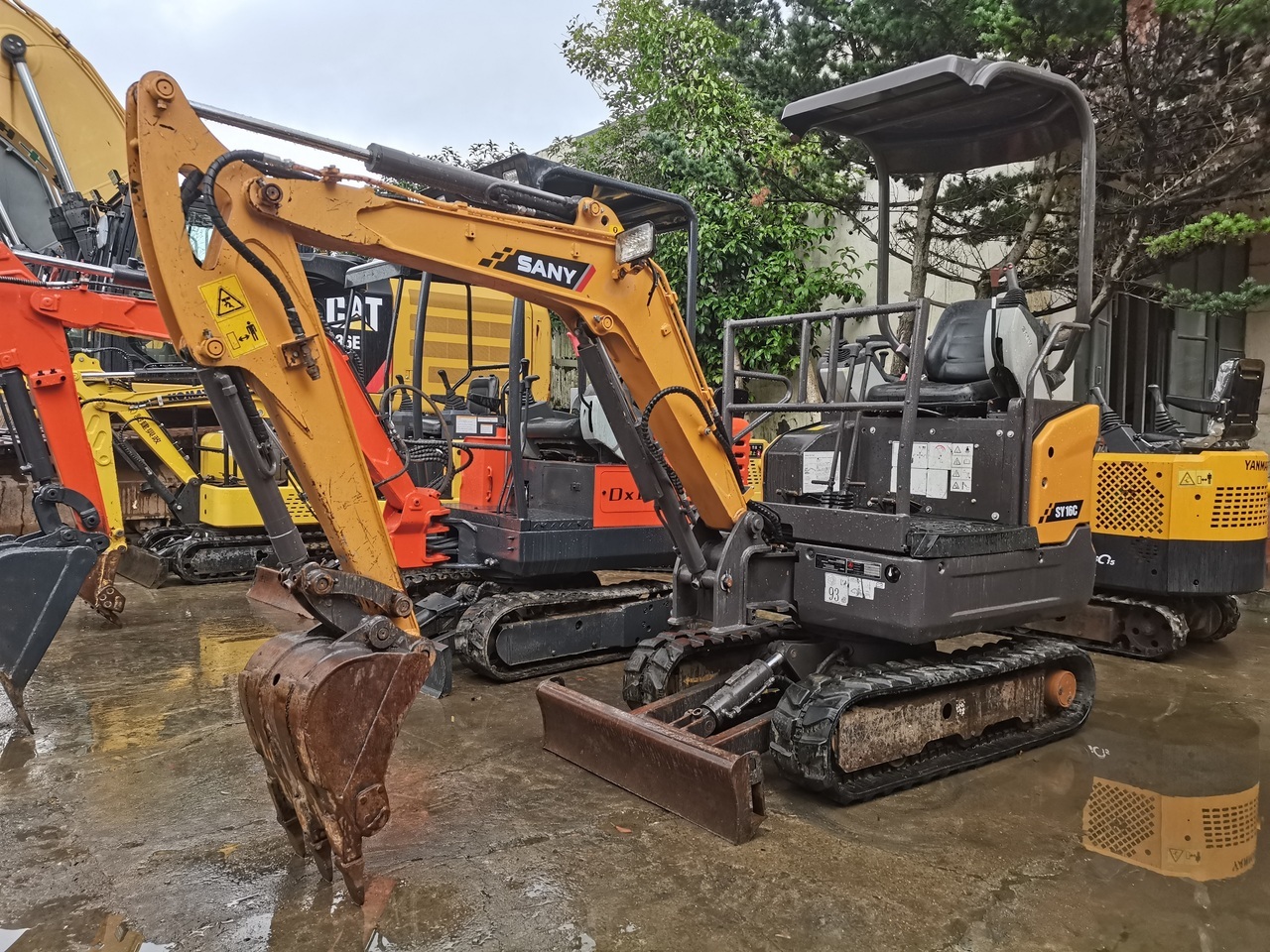 SANY SY16C -excavator - Kāpurķēžu ekskavators: foto 1 SANY SY16C -excavator - Kāpurķēžu ekskavators: foto 1