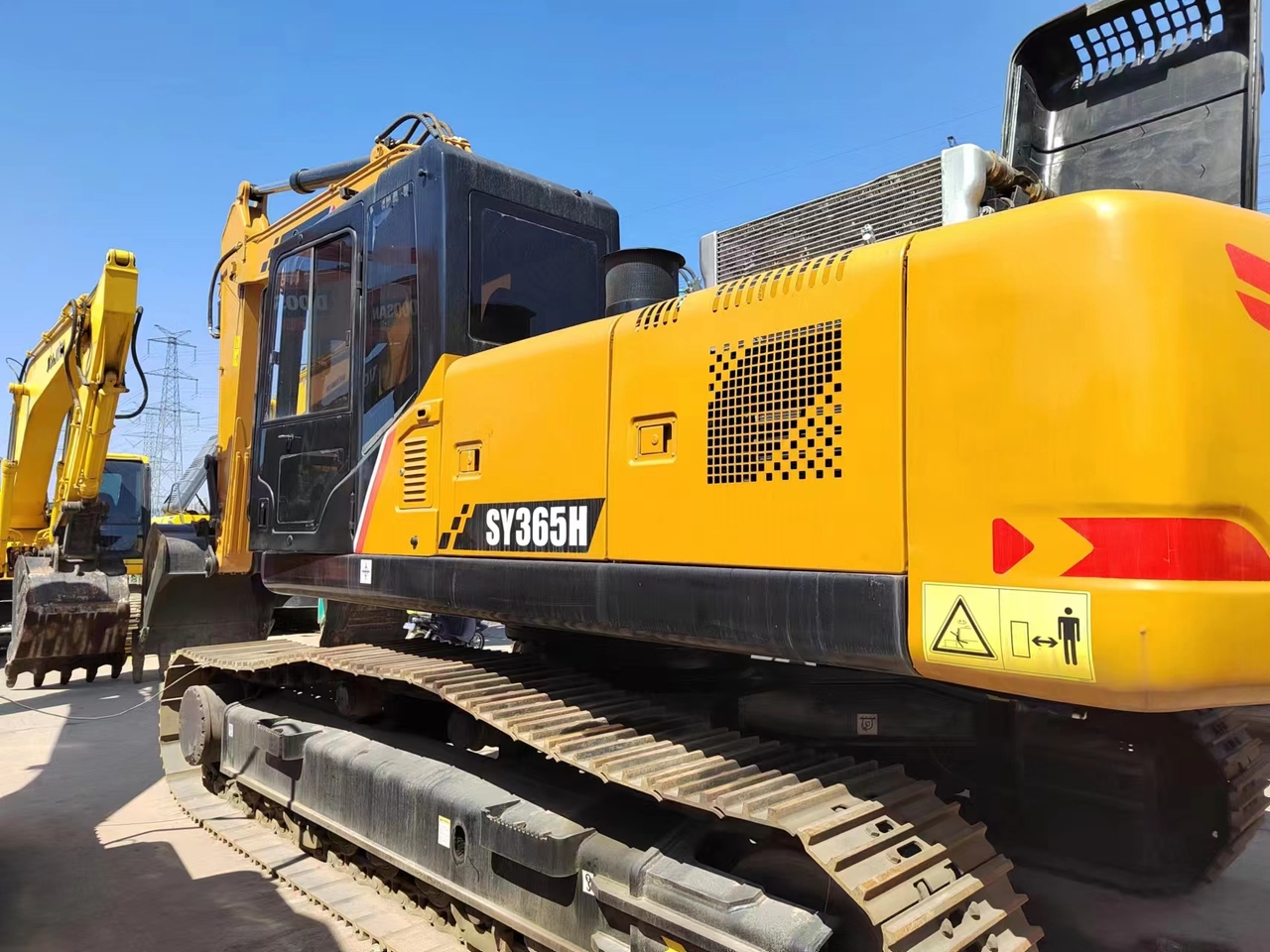 SANY SY365H - Kāpurķēžu ekskavators: foto 1 SANY SY365H - Kāpurķēžu ekskavators: foto 1