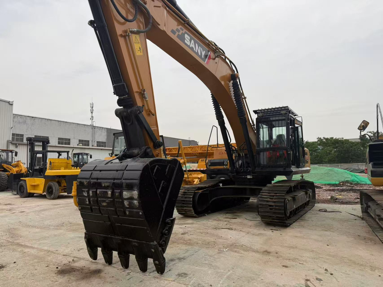 SANY SY365H - Kāpurķēžu ekskavators: foto 4 SANY SY365H - Kāpurķēžu ekskavators: foto 4