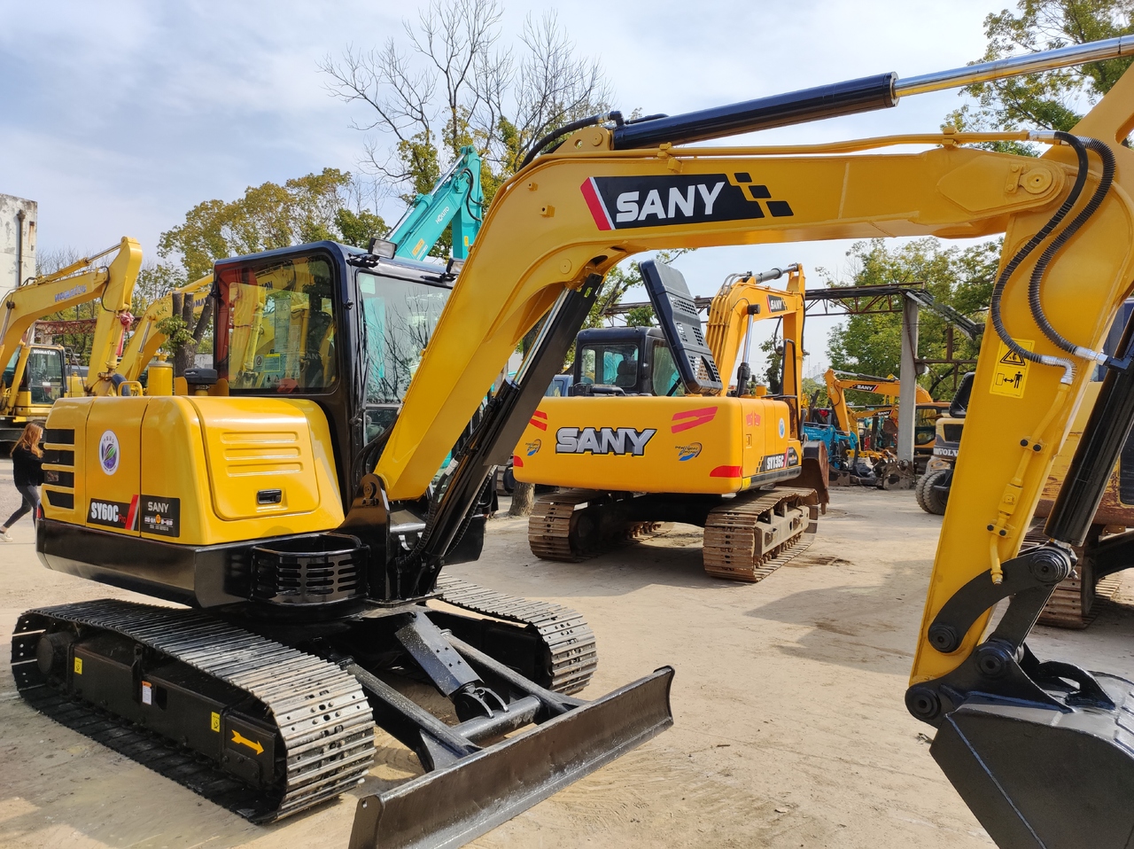 SANY SY60C - Kāpurķēžu ekskavators: foto 2 SANY SY60C - Kāpurķēžu ekskavators: foto 2