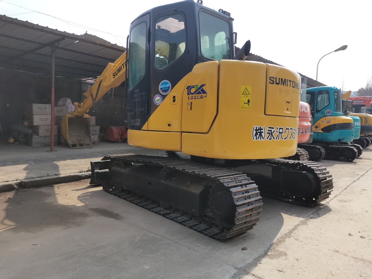 SUMITOMO SH75 - Mini-ekskavators: foto 1 SUMITOMO SH75 - Mini-ekskavators: foto 1