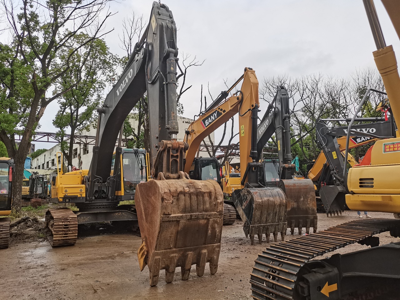 VOLVO EC290BLC - Kāpurķēžu ekskavators: foto 2 VOLVO EC290BLC - Kāpurķēžu ekskavators: foto 2