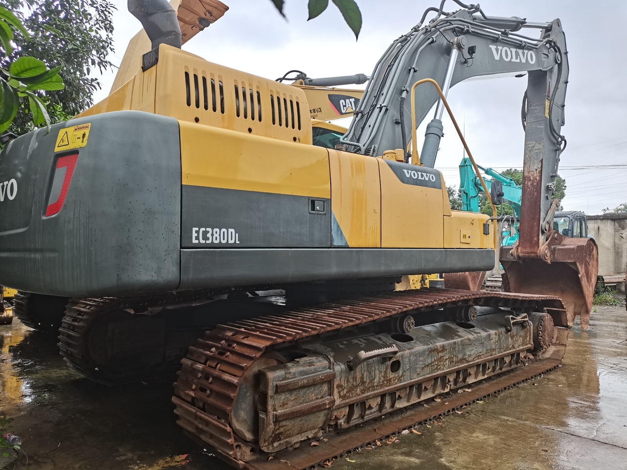 VOLVO EC380DL-excavator - Kāpurķēžu ekskavators: foto 1 VOLVO EC380DL-excavator - Kāpurķēžu ekskavators: foto 1