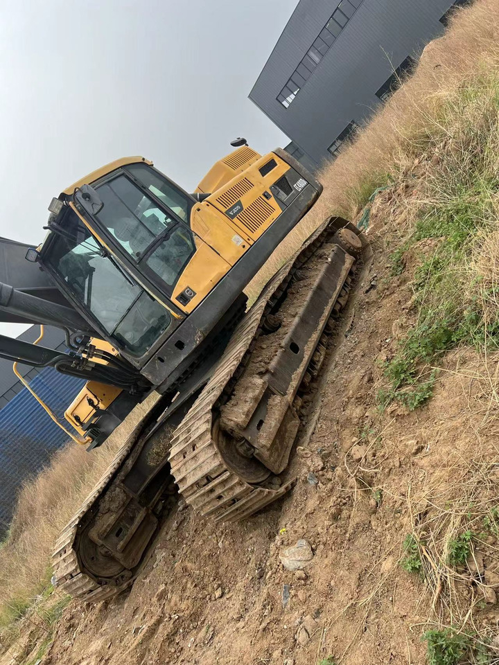 VOLVO EC480DL - Kāpurķēžu ekskavators: foto 1 VOLVO EC480DL - Kāpurķēžu ekskavators: foto 1
