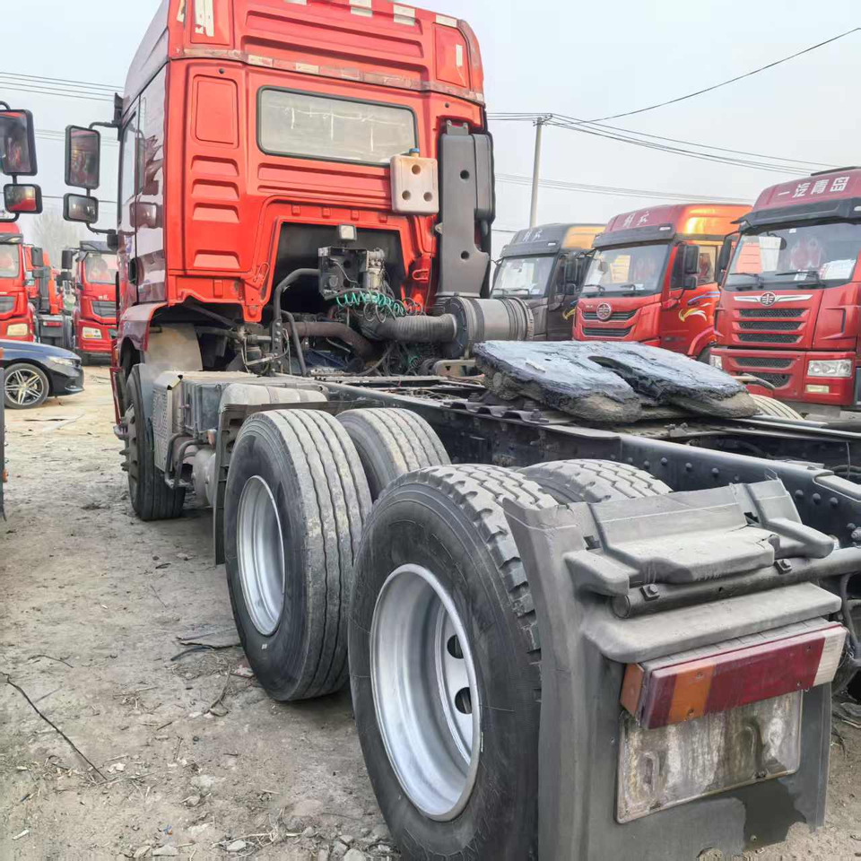 Shacman M3000 6x4 - Vilcējs: foto 4 Shacman M3000 6x4 - Vilcējs: foto 4